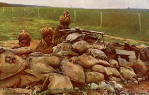 Vykort - En indisk Hotchkiss-pistol i arbete av English School