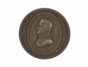Silvermedalj till minne av hertigen av Wellingtons död 1852 av English School