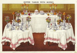 Abendessenstische mit Buffet von English School