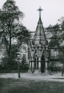 Buxton Memorial Drinking Fountain, St Margarets Westminster av English School