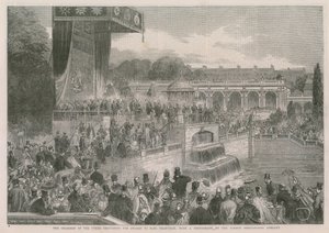 Juryernas ordförande delar ut priserna till Earl Granville av English School