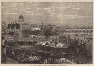 The Thames Embankment fungerar, sett från Kings College av English School