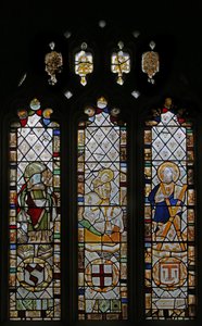 Fönster n3 som visar St Patrick, St George, St Andrew av English School