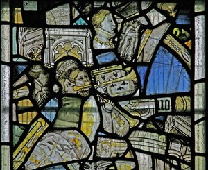 Window s3 som visar detaljer inkluderar trumpetare, fragment från en korsfästelsesscen, huvuden och arkitektoniska detaljer av English School