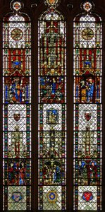 Fönster w31 som visar ett sammansatt fönster med St Edmund, St William, St George, Annunciation, Adoration of the Magi av English School