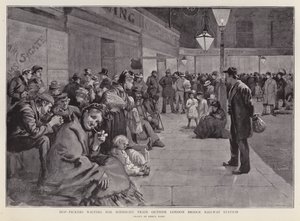 Humleplockare väntar utanför London Bridge Station på midnattståget till Kent (litho) av Enoch Ward