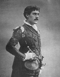 George Alexander, brittisk skådespelare och teaterchef, som Faust, 1887