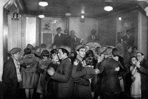 Interiör av en balmusette, Paris, 1931.