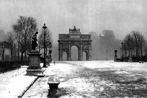 Tuilerierna under snö och Carrousel Arch, Paris, 1931. av Ernest Flammarion
