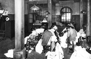 Arbetsrum i Saint Lazare kvinnofängelse, Paris, 1931.
