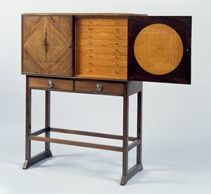 Skåp, ca 1902 (rosenträ med macassar ebenholts & satinwood faner) (se även 283796)