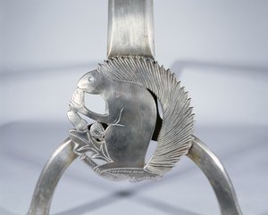 Eldhund föreställande en ekorre, ca 1905-10 (polerat stål) (detalj)