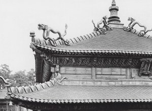 Jehol, Hingkung, Chihli, tak av förgylld brons (foto i svartvitt) av Ernst Boerschmann