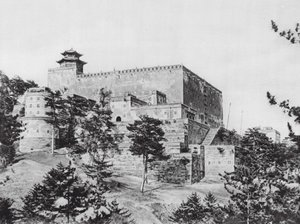 Jehol, Potala, Chihli, Huvudbyggnad i Potala, Vy från sydväst (svartvitt foto) av Ernst Boerschmann