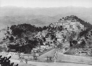 Jehol, Potala, Chihli, Lamaklostret Potala i Jehol, utsikt från sydost (svartvitt foto) av Ernst Boerschmann