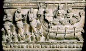 Etruskisk konst: "" Ulysses, fäst vid mattan på sitt skepp, motstår sirenernas sång"" Låg relief av en sarkofag av Volterra. 4:e-3:e århundradet f.Kr. Florens, arkeologiskt museum - etruskisk civilisation, 300-talet f.Kr.: Basrelief av en sarkofag av Etruscan