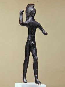 Warrior (brons) (se även 307553) av Etruscan