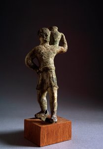 Etruskisk civilisation: offerör - Bronsskulptur, 3:e - 2:a århundradet f.Kr. Dim 12,3 cm Från Brolio, Italien (etruskisk konst, offerman, bronsskulptur, från Brolio, Italien, 3:e-2:a århundradet f.Kr., Dim 12,3 cm) Volterra Museo Guarnacci av Etruscan Etruscan