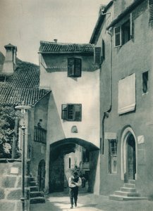 En lugn gata, Merano, Sydtyrolen, Italien, 1927 av Eugen Poppel