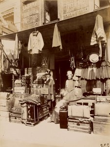 Butik - rue du Petit Thomas av Eugène Atget