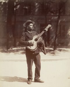 Gitarrspelare, Paris av Eugène Atget