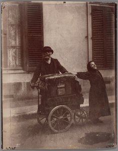 Positivhalare av Eugène Atget
