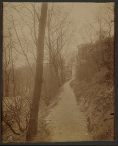 Père Lachaise, Getstigen av Eugène Atget