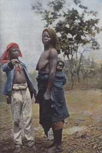 Kvinna Som Bär Hennes Barn av European Photographer