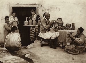 Tunis, krukmakarens bod (svartvitt foto) av European Photographer
