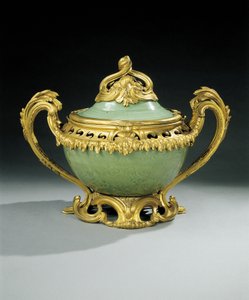 Louis XV pot-pourri vas (ormolu-monterad kinesiskt celadon porslin) av European School