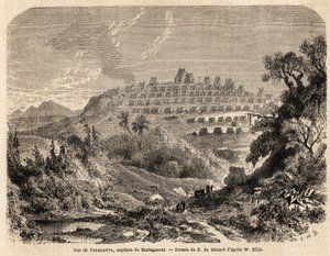 Vy över Tananarive, Madagaskars huvudstad, teckning av Evremond de Berard (1824-1881), för att illustrera Ida Pfeiffers resa till Madagaskar 1857. Gravyr i ”” Le tour du monde”” 1861. Selvas samling.