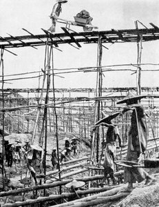 Primitiva metoder i världens rikaste plåtdistrikt, Taiping, Kina, 1936. av Ewing Galloway