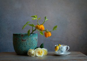 Färska paprikor och rosor av Fangping Zhou