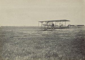 [Två flygplan] av Fedele Azari