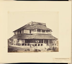 [Banks hus] av Felice Beato