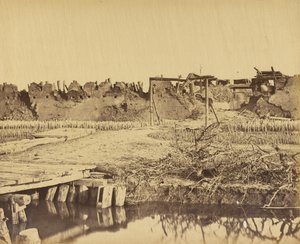 Norra fortets exteriör med den engelska ingången 21 augusti 1860 av Felice Beato
