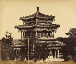 [Det stora kejserliga palatset (Yuan Ming Yuan) före nedbränningen, Pekin, 18 oktober 1860] av Felice Beato
