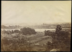Yokohama från Governors Hill av Felice Beato