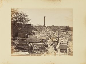 Pompejus kolonn och kyrkogård av Félix Bonfils