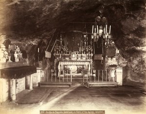Interiören av Agony-grottan, eller Agony-basilikan, för närvarande kallad Alla Nationers kyrka, i Jerusalem. Enligt traditionen tillbringade Jesus sina sista stunder här innan han arresterades av Félix Bonfils