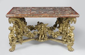 Intarsiabord på skuren och förgylld bas av limeträ, 1689 av Flemish School