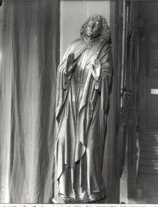 St. John på Golgata (trä) av Flemish School