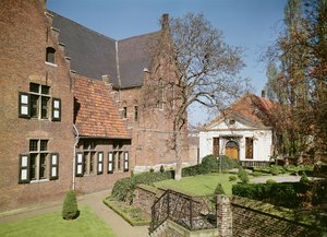 Utsikt över Abbedissans hus, matsalen och en sovsal (se även 208606, 375105, 375106 & 375107) av Flemish School
