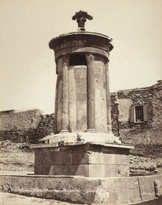 Monument till Lysicrates, beläget i staden Aten av Félix Bonfils