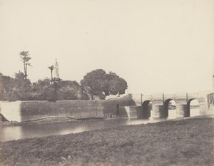 Syout, Pont Sur le Grand Canal, 1851-52, tryckt 1853-54. av Félix Teynard