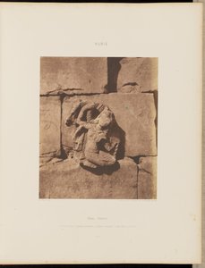 Tâfah (Taphis). Konstruktioner med svängda baser - Figur från en uthuggen nisch av Félix Teynard