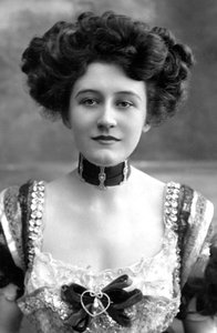 Elizabeth Firth, skådespelerska, 1908.