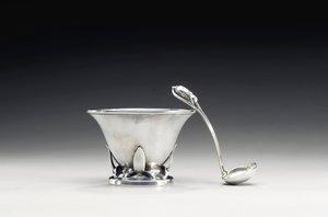 Skål och sked, ca 1910 (silver) av Frances MacBeth Glessner