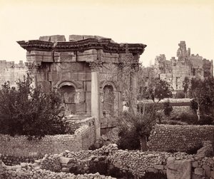 Det cirkulära templet (Venustemplet), Baalbek av Francis Bedford