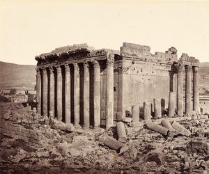 Jupitertemplet i Baalbek, från nordväst av Francis Bedford